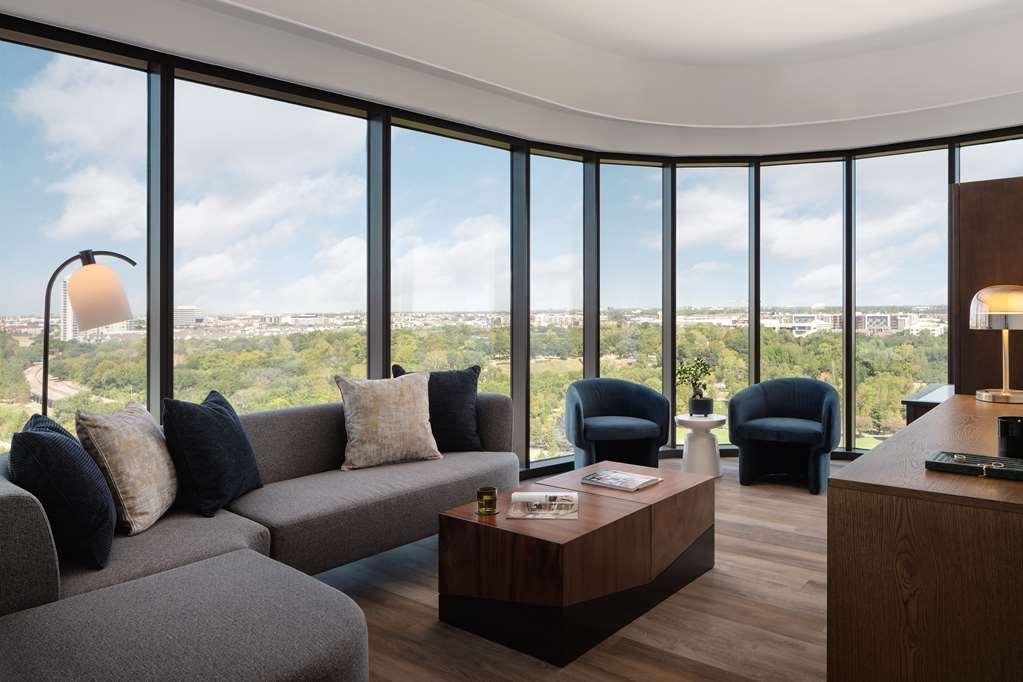 Thompson Houston, By Hyatt Hotell Rum bild
