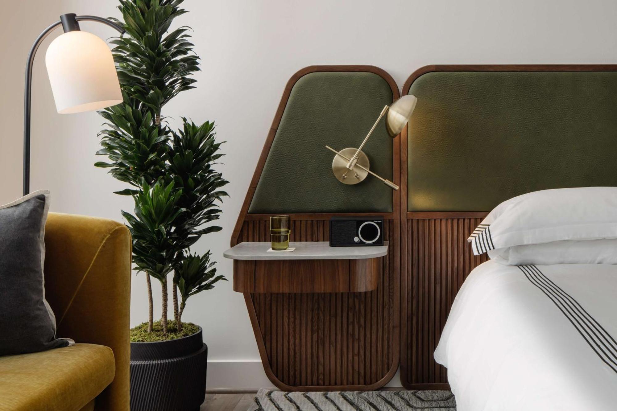 Thompson Houston, By Hyatt Hotell Exteriör bild