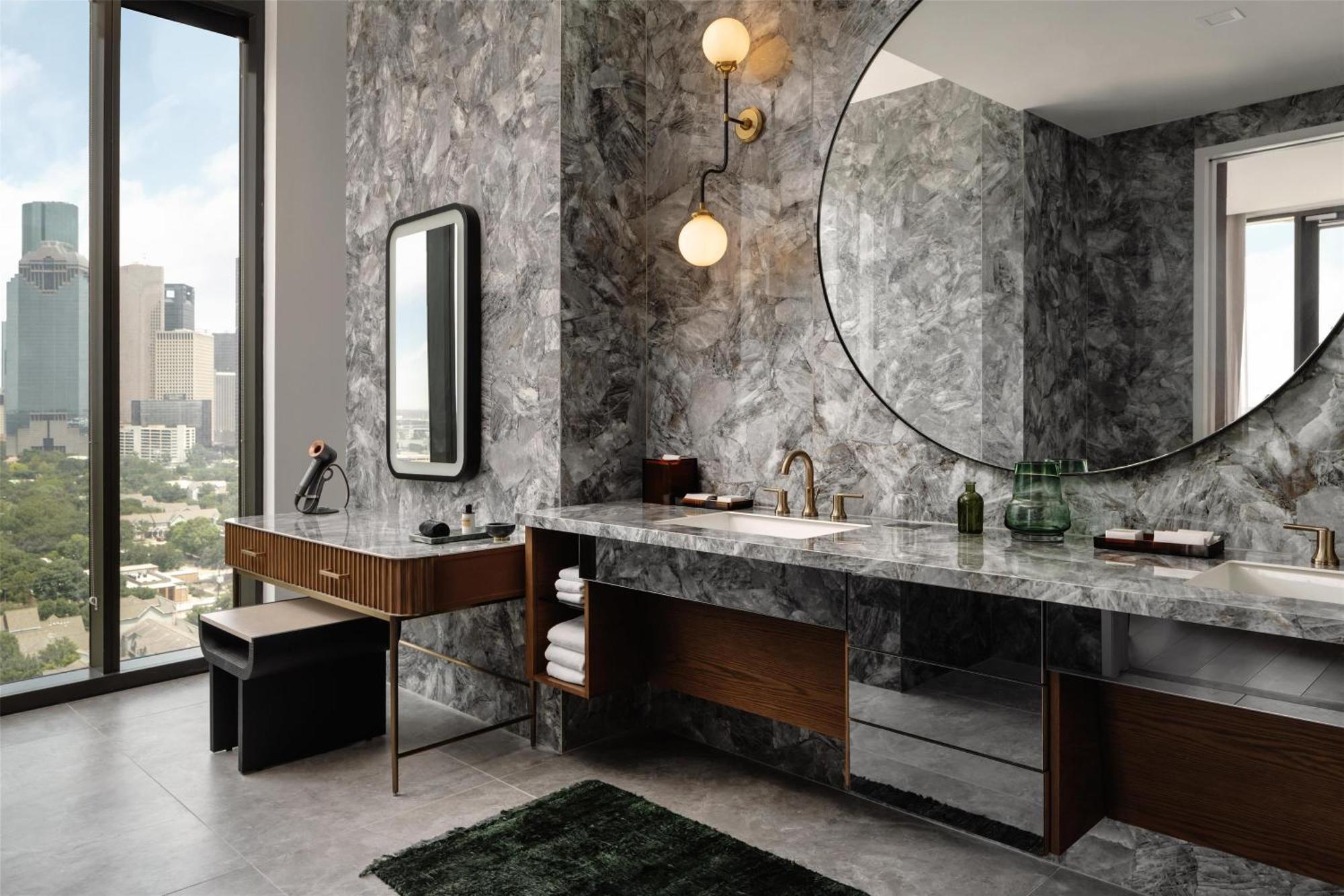 Thompson Houston, By Hyatt Hotell Exteriör bild
