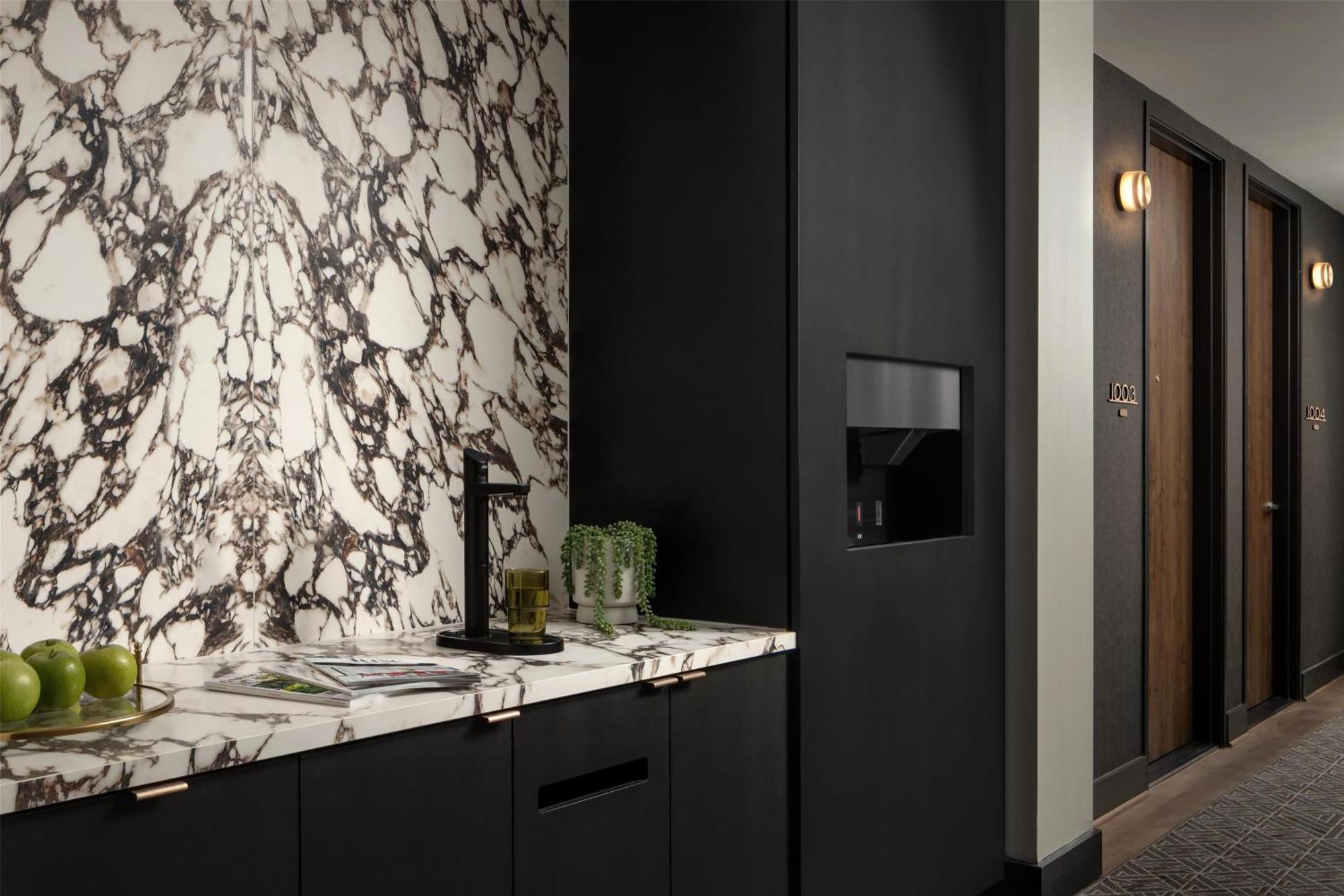 Thompson Houston, By Hyatt Hotell Exteriör bild
